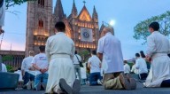 Milhares de homens honram a Virgem de Guadalupe em cidades mexicanas