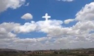 Nuvens formam uma cruz no céu da Bahia