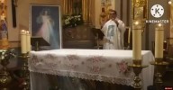 Raios de luz saem do quadro de Jesus da Misericórdia, durante a Missa (vídeo)