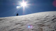 Deserto do Saara fica coberto de geada