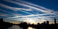 Por que eles estão pulverizando o mundo? (Documentário sobre Chemtrails)