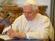 Bento XVI rompe o silêncio sobre a crise de abusos sexuais na Igreja Católica